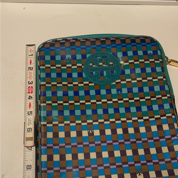 Tory Burch tablets holder protecting your iPads.chic and stylish - Picture 10 of 12